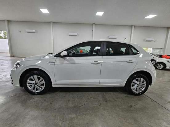 VOLKSWAGEN-POLO-2024