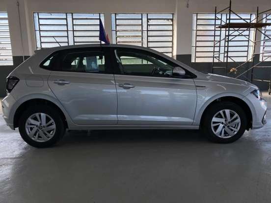 VOLKSWAGEN-POLO-2024