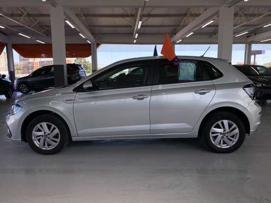VOLKSWAGEN-POLO-2024