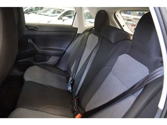 VOLKSWAGEN-POLO-2024
