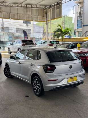 VOLKSWAGEN-POLO-2024