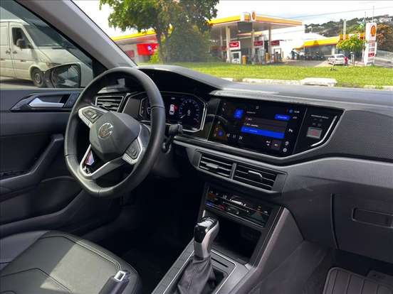 VOLKSWAGEN-POLO-2023