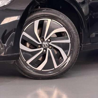 VOLKSWAGEN-POLO-2023