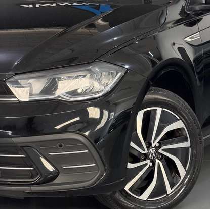 VOLKSWAGEN-POLO-2023