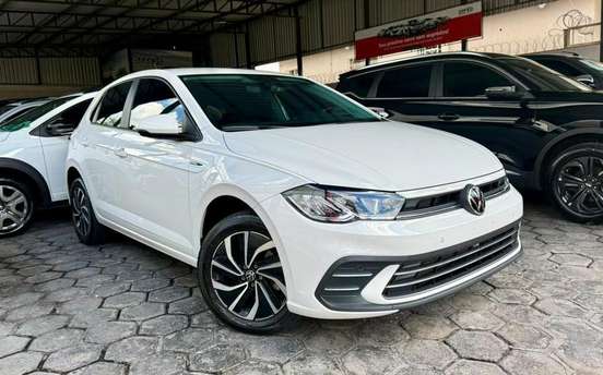 VOLKSWAGEN-POLO-2025
