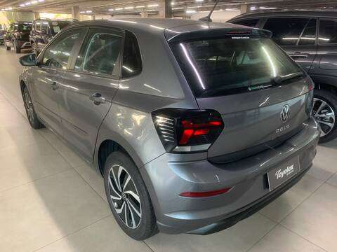 VOLKSWAGEN-POLO-2023