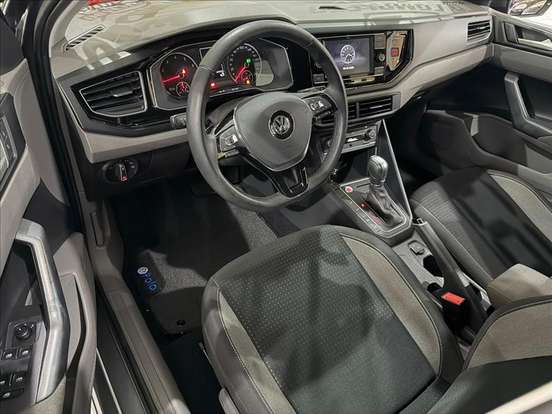 VOLKSWAGEN-POLO-1.0 200 TSI COMFORTLINE AUTOMÁTICO VOLKSWAGEN-POLO-2018