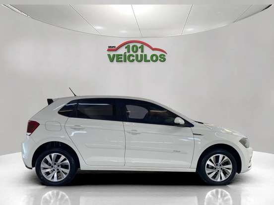 VOLKSWAGEN-POLO-1.0 200 TSI COMFORTLINE AUTOMÁTICO VOLKSWAGEN-POLO-2019