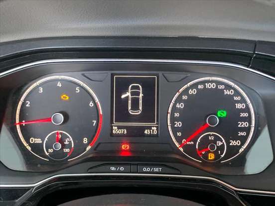 VOLKSWAGEN-POLO-2018