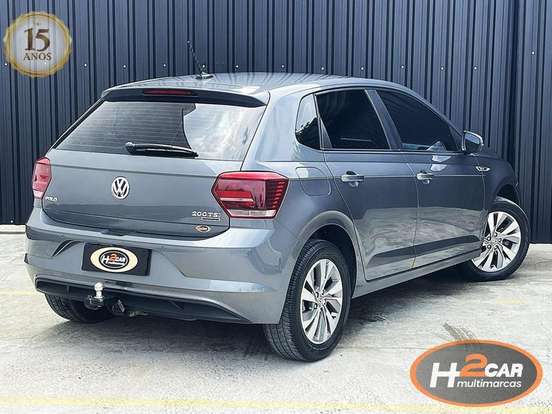 VOLKSWAGEN-POLO-2018