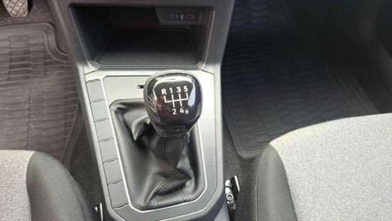 VOLKSWAGEN-POLO-2024