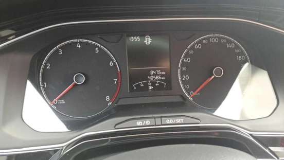 VOLKSWAGEN-POLO-2024