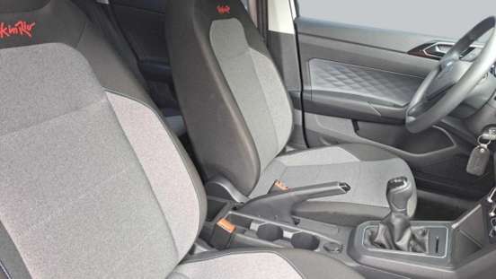 VOLKSWAGEN-POLO-2024