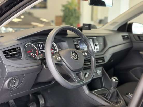 VOLKSWAGEN-POLO-1.0 MPI TOTAL FLEX MANUAL VOLKSWAGEN-POLO-2020