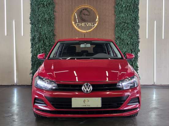 VOLKSWAGEN-POLO-2018