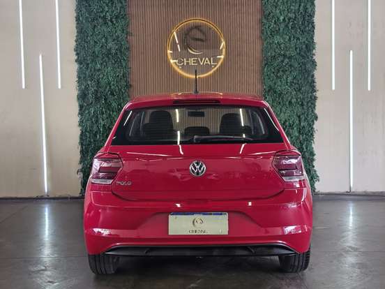 VOLKSWAGEN-POLO-2018