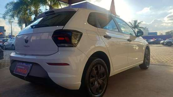 VOLKSWAGEN-POLO-2024