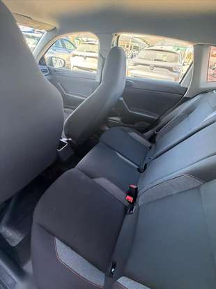 VOLKSWAGEN-POLO-2025