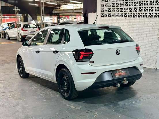 VOLKSWAGEN-POLO-2023