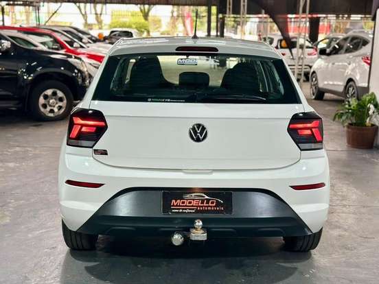 VOLKSWAGEN-POLO-2023