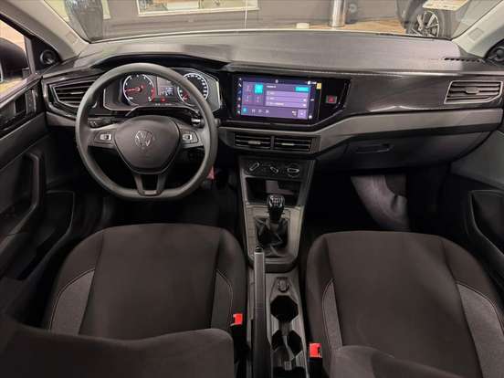 VOLKSWAGEN-POLO-2025