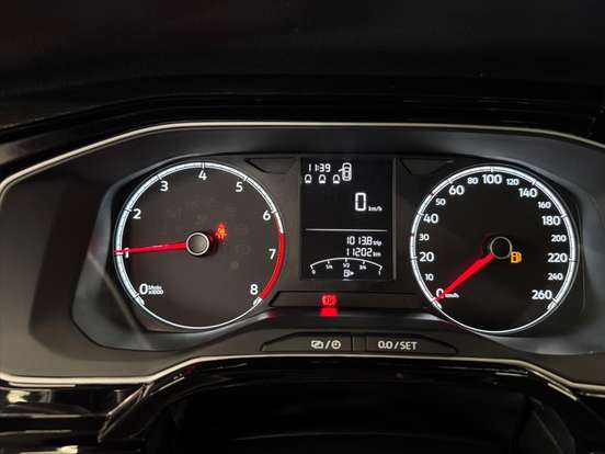 VOLKSWAGEN-POLO-2025
