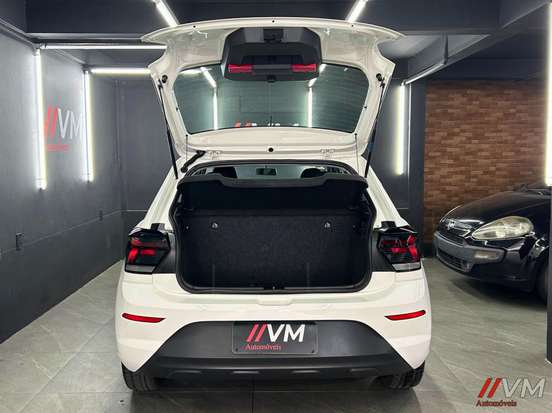 VOLKSWAGEN-POLO-2023