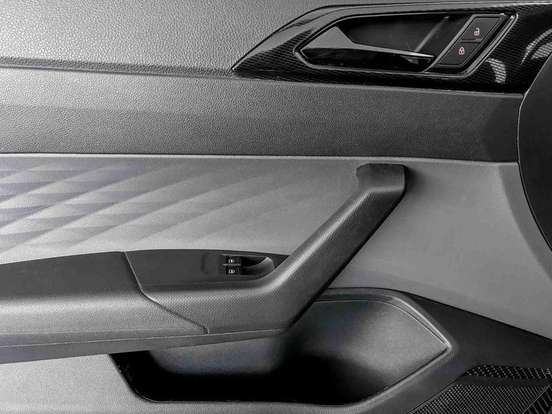 VOLKSWAGEN-POLO-2025