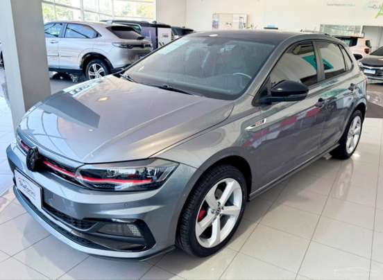 VOLKSWAGEN-POLO-2021