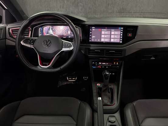 VOLKSWAGEN-POLO-2024
