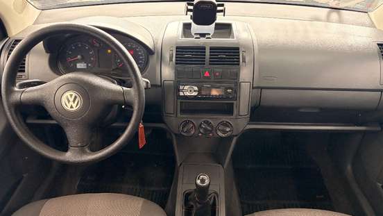 VOLKSWAGEN-POLO-2007