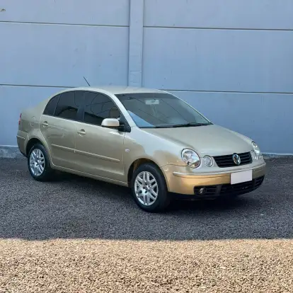 VOLKSWAGEN-POLO SEDAN-1.6 8V GASOLINA 4P MANUAL VOLKSWAGEN-POLO SEDAN-2004