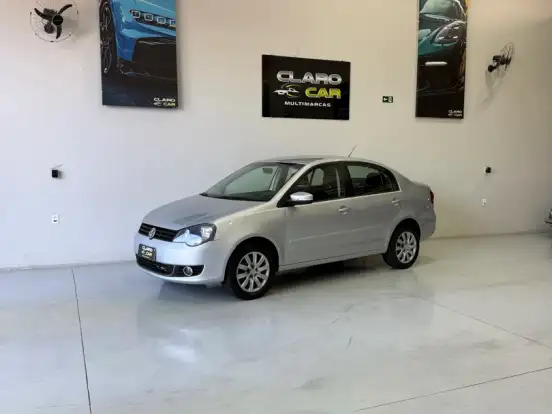 VOLKSWAGEN-POLO SEDAN-1.6 MI 8V FLEX 4P MANUAL VOLKSWAGEN-POLO SEDAN-2013