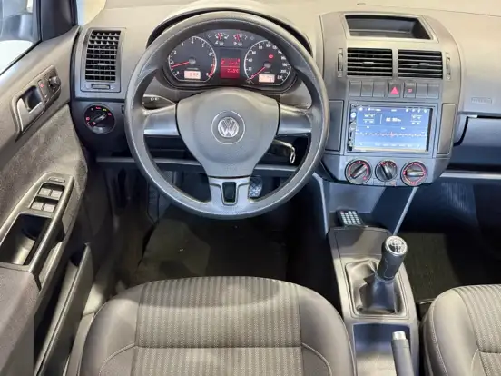 VOLKSWAGEN-POLO SEDAN-1.6 MI 8V FLEX 4P MANUAL VOLKSWAGEN-POLO SEDAN-2013