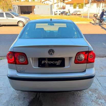 VOLKSWAGEN-POLO SEDAN-1.6 MI 8V FLEX 4P MANUAL VOLKSWAGEN-POLO SEDAN-2009
