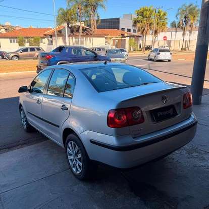 VOLKSWAGEN-POLO SEDAN-1.6 MI 8V FLEX 4P MANUAL VOLKSWAGEN-POLO SEDAN-2009