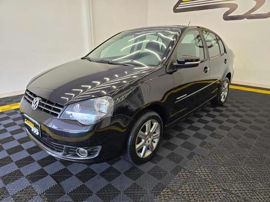 VOLKSWAGEN-POLO SEDAN-2011