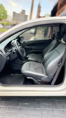 VOLKSWAGEN-SAVEIRO-2020