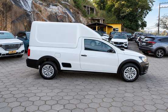 VOLKSWAGEN-SAVEIRO-2023