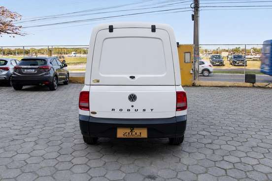 VOLKSWAGEN-SAVEIRO-2023