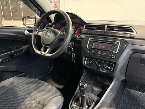 VOLKSWAGEN-SAVEIRO-2020