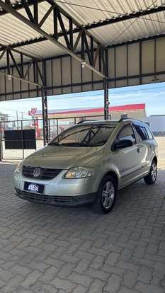 VOLKSWAGEN-SPACEFOX-2009