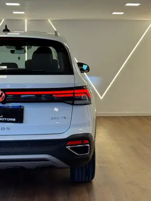 VOLKSWAGEN-TAOS-2025