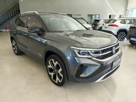 VOLKSWAGEN TAOS 1.4 250 TSI TOTAL FLEX HIGHLINE AUTOMÁTICO