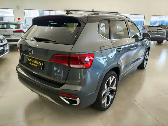VOLKSWAGEN-TAOS-1.4 250 TSI TOTAL FLEX HIGHLINE AUTOMÁTICO VOLKSWAGEN-TAOS-2024