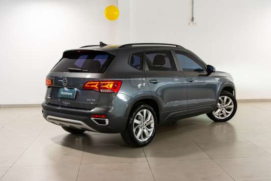VOLKSWAGEN-TAOS-2022