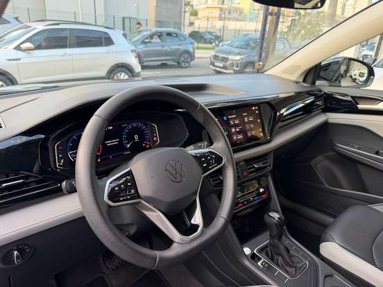 VOLKSWAGEN-TAOS-2024