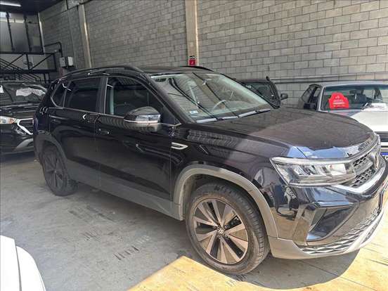 VOLKSWAGEN-TAOS-2024