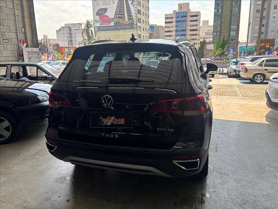 VOLKSWAGEN-TAOS-1.4 250 TSI TOTAL FLEX HIGHLINE AUTOMÁTICO VOLKSWAGEN-TAOS-2024