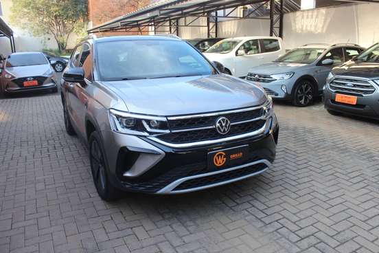 VOLKSWAGEN-TAOS-2022